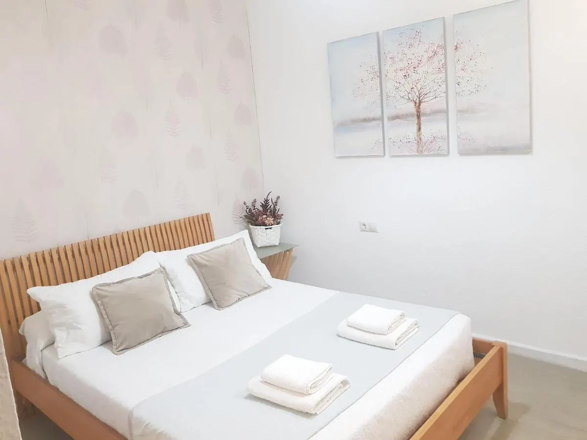 Apartamento los Alfares de Triana Apartamento Sevilla 0*,